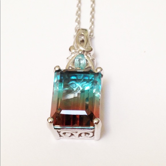 Beachy Quartz Pendant - Picture 2 of 4